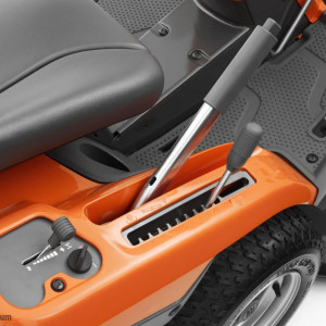 Райдер Husqvarna R 214C