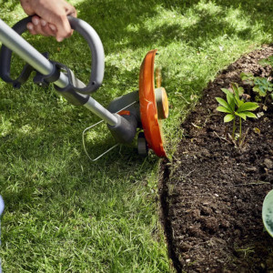 Акумуляторний триммер Husqvarna 110iL KIT