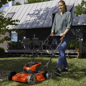 Акумуляторна газонокосарка Husqvarna LB 144i KIT, з 1 акб 36V 4 Ah і з/п
