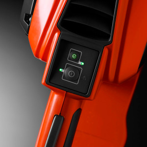 Акумуляторна пила Husqvarna 330i 12 дюймів, без акб