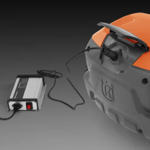 Райдер акумуляторний Husqvarna R 112iC