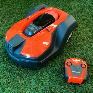 Іграшковий робот-газонокосарка Husqvarna Automower 450X