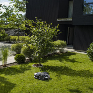 Газонокосарка-робот Husqvarna AM 410XE NERA