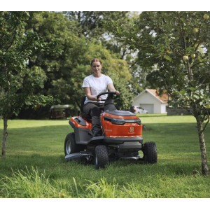 Акумуляторний садовий трактор Husqvarna TS 100i з акб 50.4V 38.5 Ah та з/п PS300C