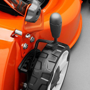 Газонокосарка Husqvarna LC 140SP